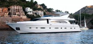 motor yacht dandy dis barselona 300x142 1