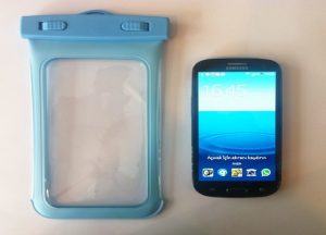 derin mavi su gecirmez telefon ozel kilifi 300x216 1