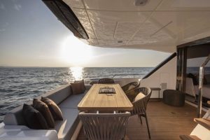 ferretti 720 ic tasarim 300x200 1