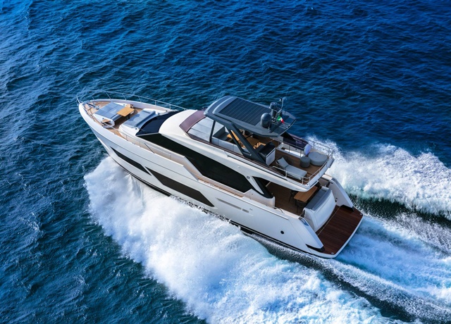 ferretti 720 ozellikleri gorselleri
