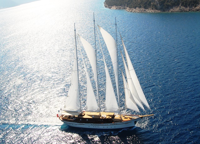 galileo 50 metre ege yat 1