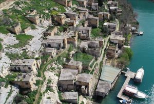 Sanliurfa Savasan Koyu – Halfeti 300x204 1