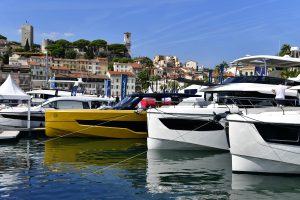 CYF 2023 D5C1151 VIEUX PORT @Cannes Yachting Festival Abracadabra Studio